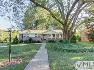 2116 Barkley Dr, Clarksville, TN 37043