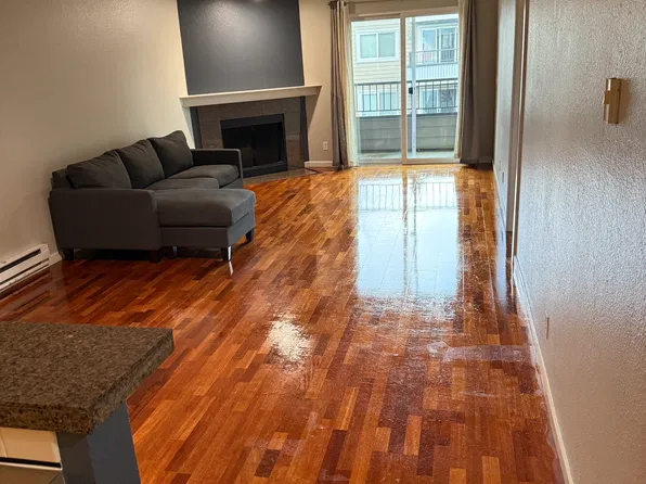 742 Kirkland Cir APT E306, Kirkland, WA 98033