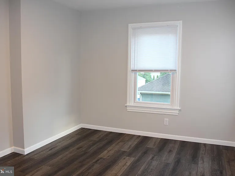 34 Delsea Dr S #B — Photo 10