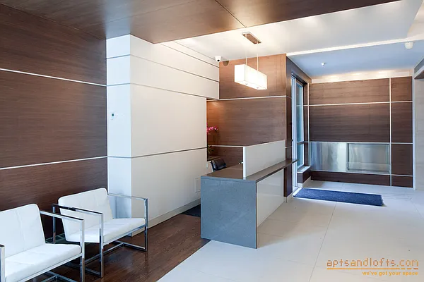 Rented by aptsandlofts.com | media 1