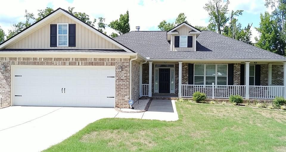 1st image of 2034 Lake Forest Dr