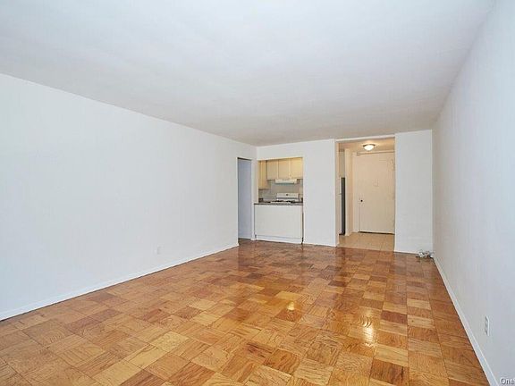 5th image of 18 Lake St #6KSS