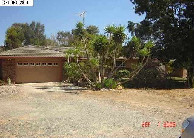 2nd image of 4220 Machado Ln