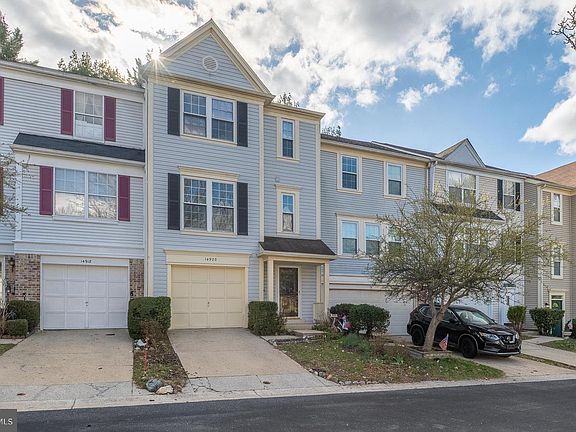 4th image of 14920 Dunvegan Ct