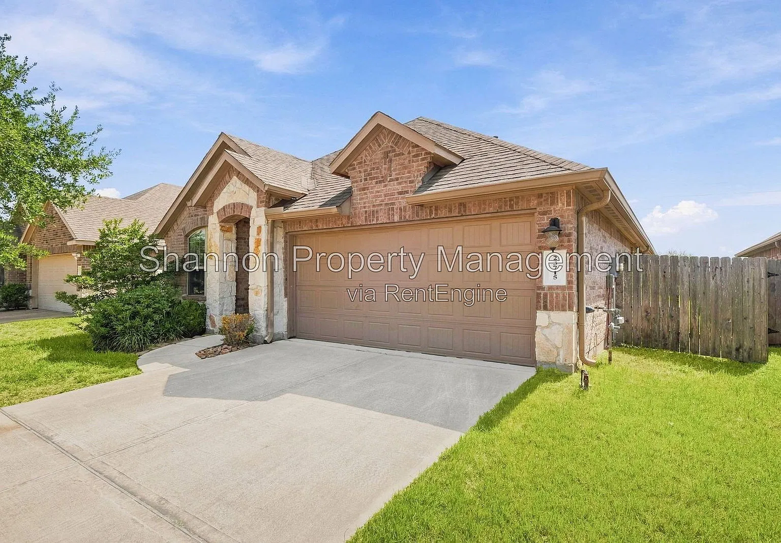 3 bed, 2.0 bath, 2137 sqft, $2,250 — Photo 2