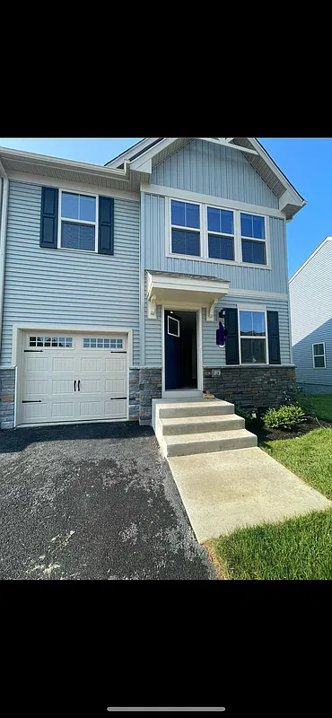 1 bed, 1.5 bath, 850 sqft, $1,600 — Photo 1