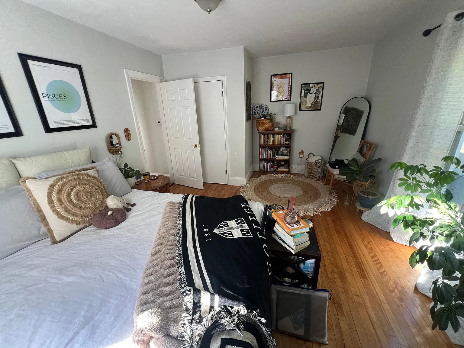 2 bed, 800 sqft, $2,600 — Photo 4