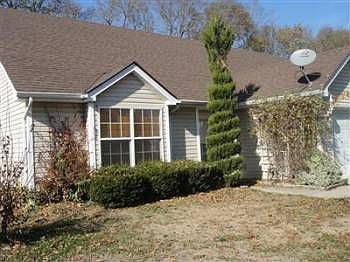 2nd image of 1828 Kenway Pl