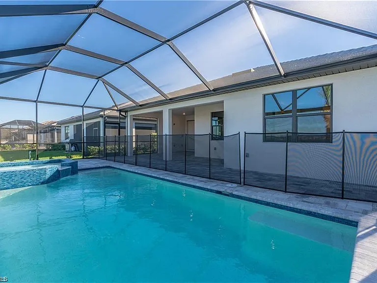 20207 Napa Loop — Photo 32