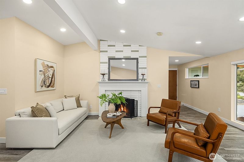 5th image of 6279 NE 154th Street