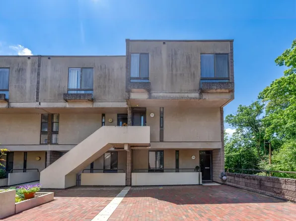 2383 Sundew Ter, Baltimore, MD 21209