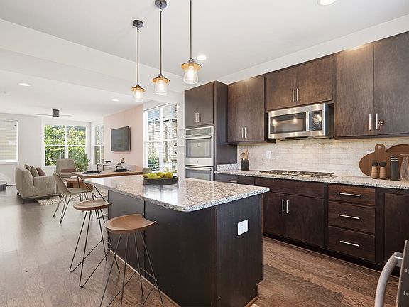 5th image of 1474 Trafalgar Ln