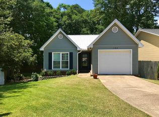 128 Woodcreek Dr, Dothan, AL 36301