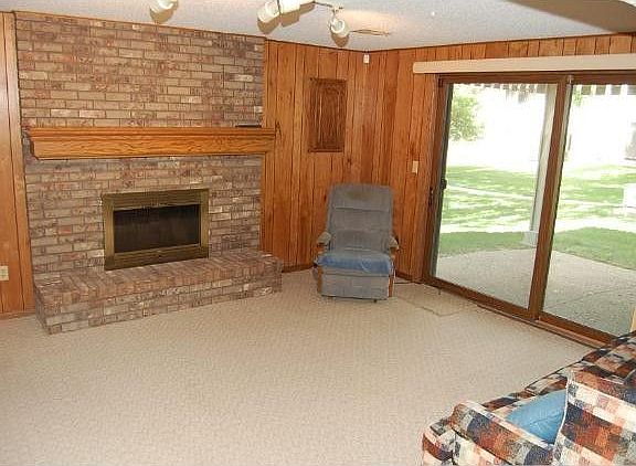 5th image of 5581 Hyland Courts Dr
