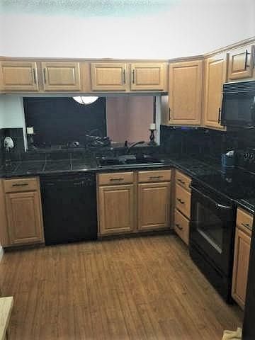 1st image of 4419 Carambola Cir S