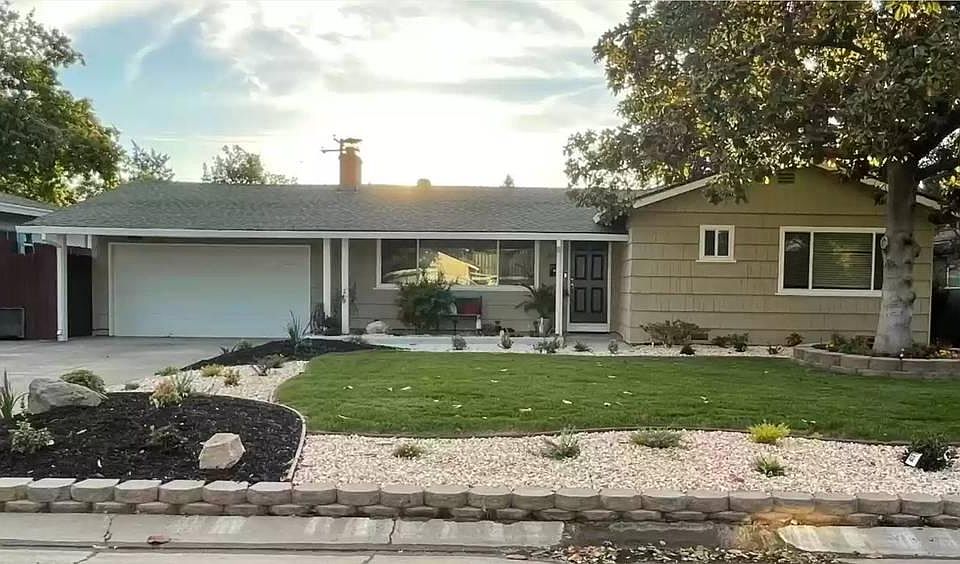 1st image of 2025 Flowers St