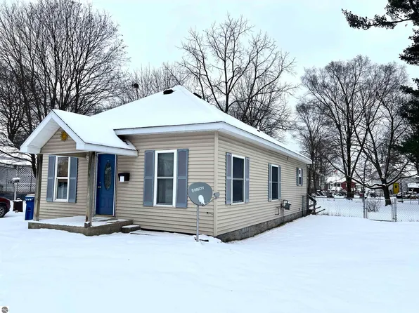 446 Boon St, Cadillac, MI 49601
