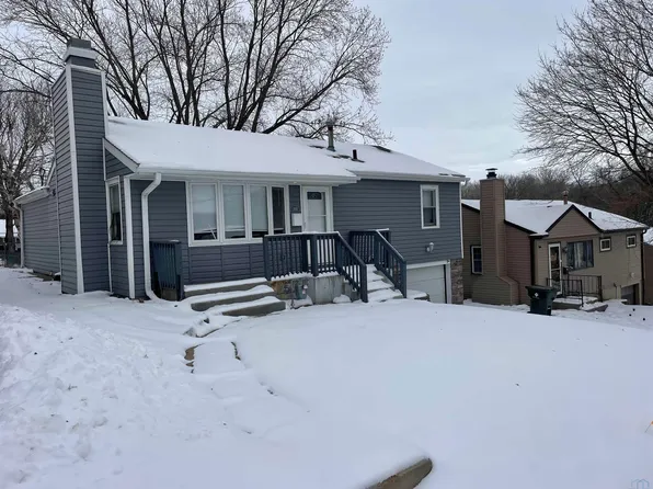 3012 S Cornelia St, Sioux City, IA 51106