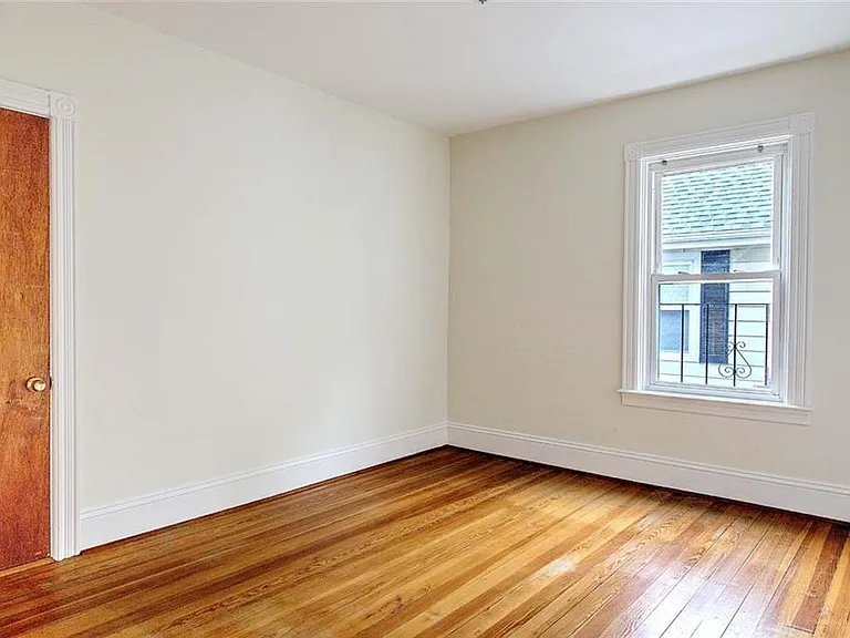 137 Hunts Ave — Photo 8