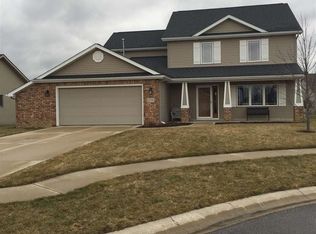2718 Bearberry Ct, Fort Wayne, IN 46818