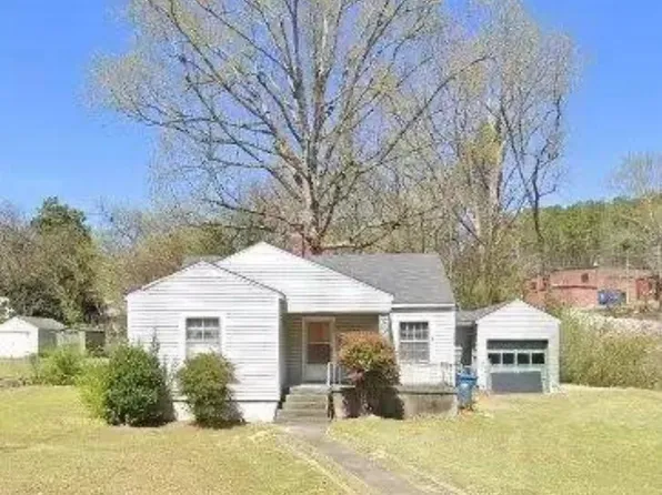 1521 E 10th St, Anniston, AL 36207