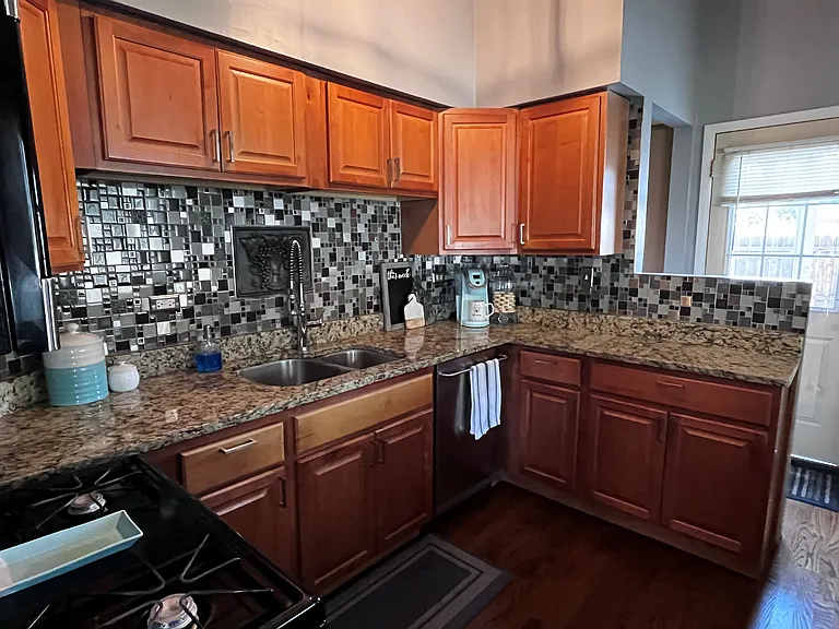 12200 S Harding Ave — Photo 8
