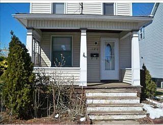 3rd image of 129 Avenue D