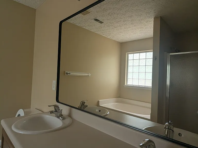 1806 Raj Dr — Photo 25