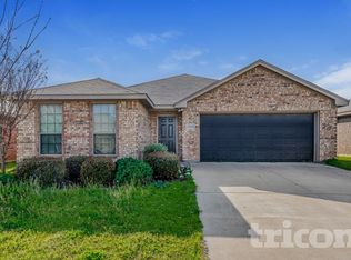 12416 Hunters Mill Trl, Burleson, TX 76028