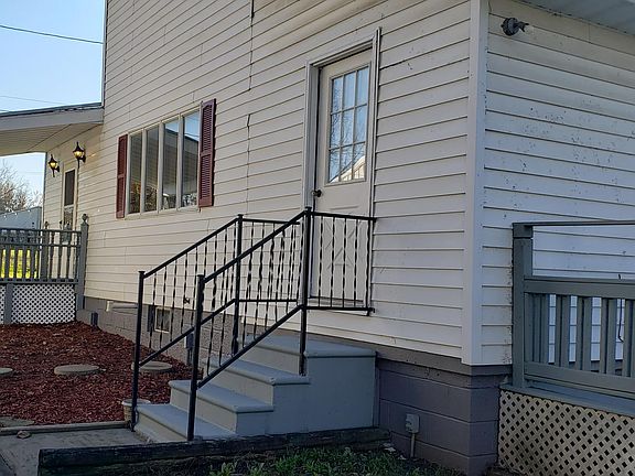 3rd image of 750 E Church St