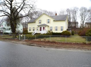 31 Community Ave, Plainfield, CT 06374