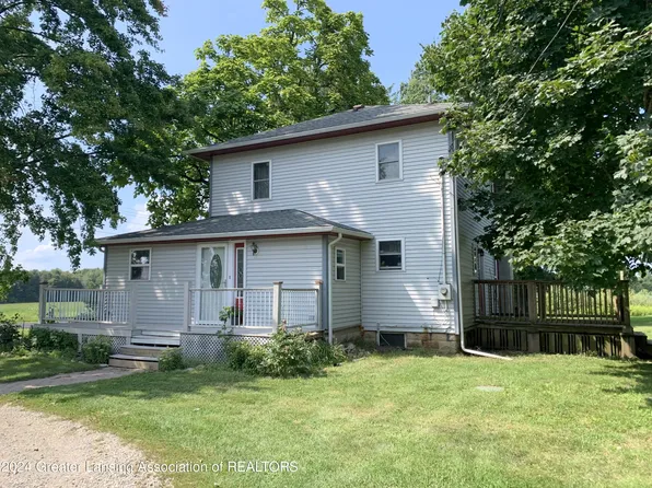 10272 N Cochran Rd, Grand Ledge, MI 48837