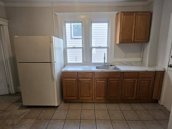 2nd image of 54 Princeton St #2