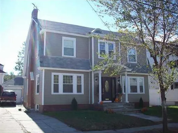 118 Warrington St, Providence, RI 02907