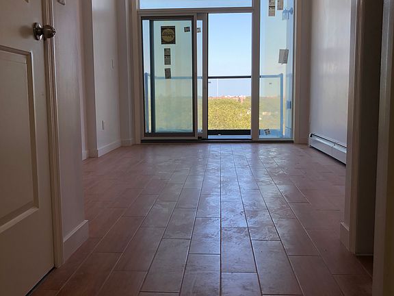 5th image of 2503 Ocean Ave