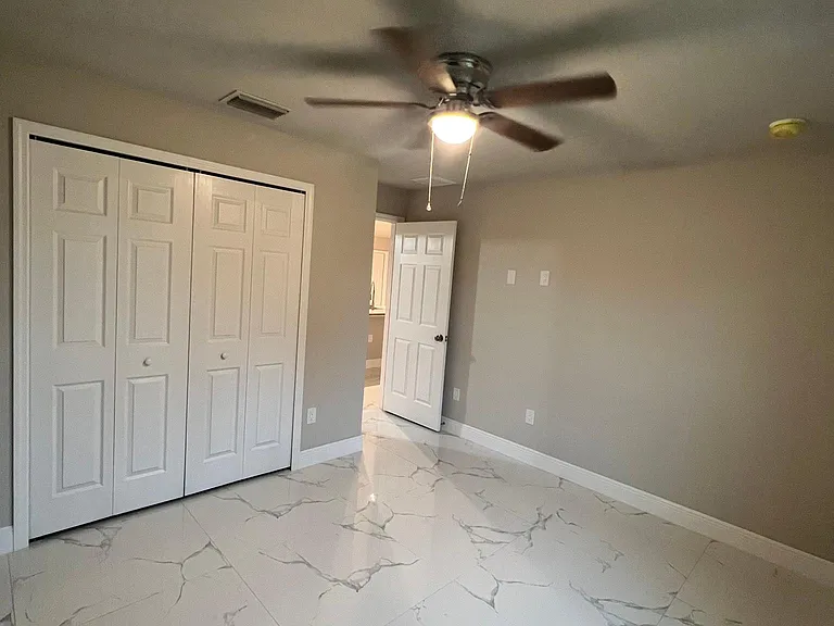 832 Chantilly St E — Photo 9