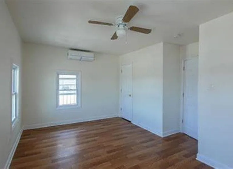 38 N Iowa Ave #2 — Photo 10
