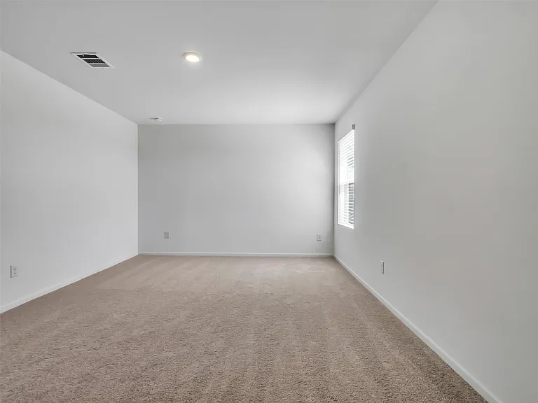 31404 Pratola Serra Cir — Photo 35