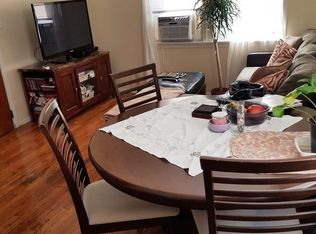 21-29 41st St #2A, Astoria, NY 11105