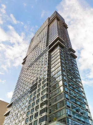 Rented by Avenues Real Estate | media 11