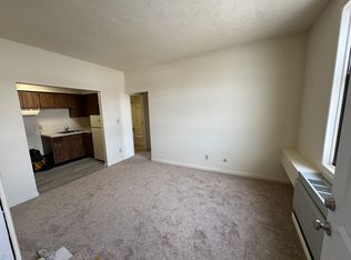 803 E Battell St #8, Mishawaka, IN 46545
