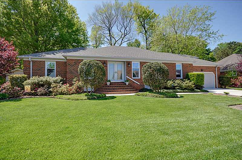 1st image of 1408 Plantation Lakes Cir