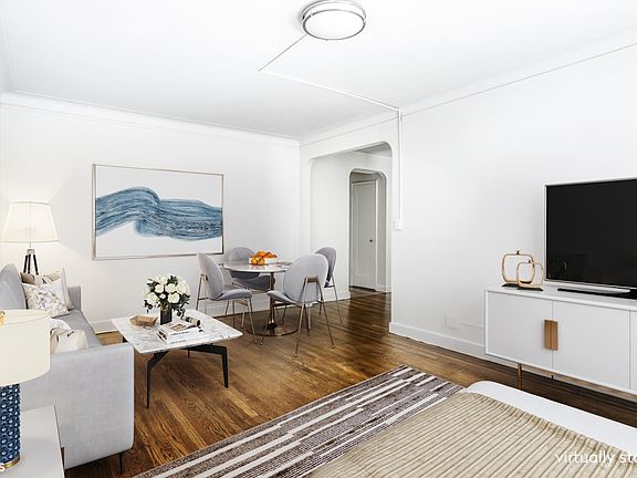 4th image of 8 E 48th St APT 5B