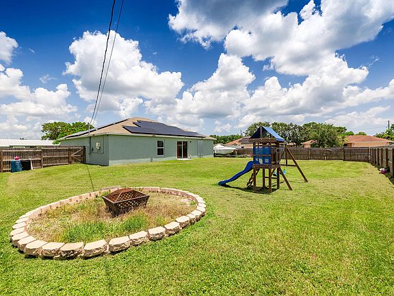 5th image of 2194 SE Broward Terrace