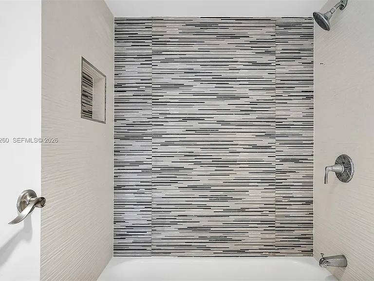 100 Bayview Dr #408 — Photo 28