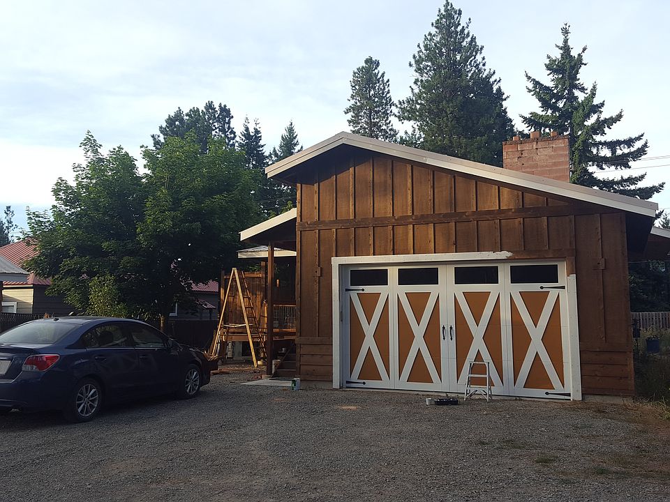 2nd image of 518 W 2nd St