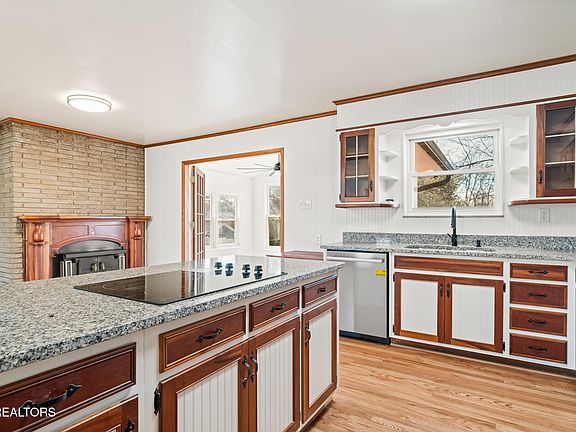 5th image of 8816 Middlebrook Pike