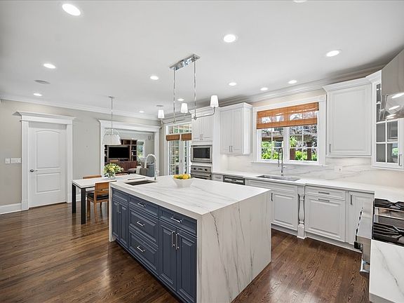 5th image of 1620 Canterbury Ln