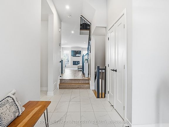 2nd image of 53 Canvasback Rdg