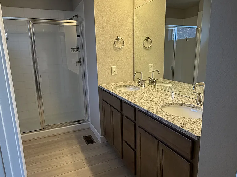 6707 Dragontail Ter — Photo 11